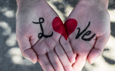 男人应该如何处理婚后的婆媳关系